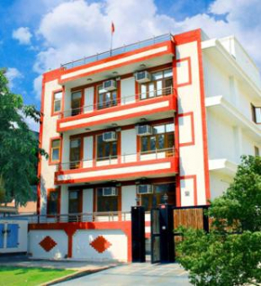 Silver Leaf Noida